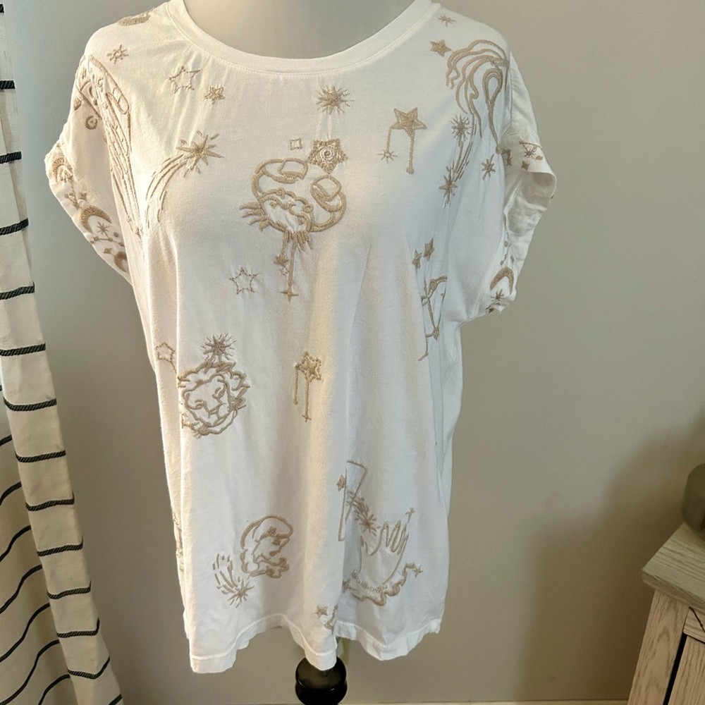 Johnny Was white zodiac embroidered tshirt top blouse size XL